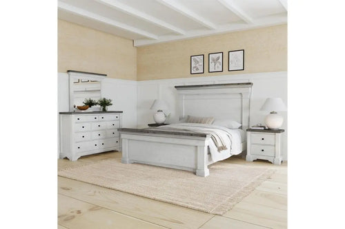 VALLEYR05:Valley Ridge Panel Bed & Dress, Styled