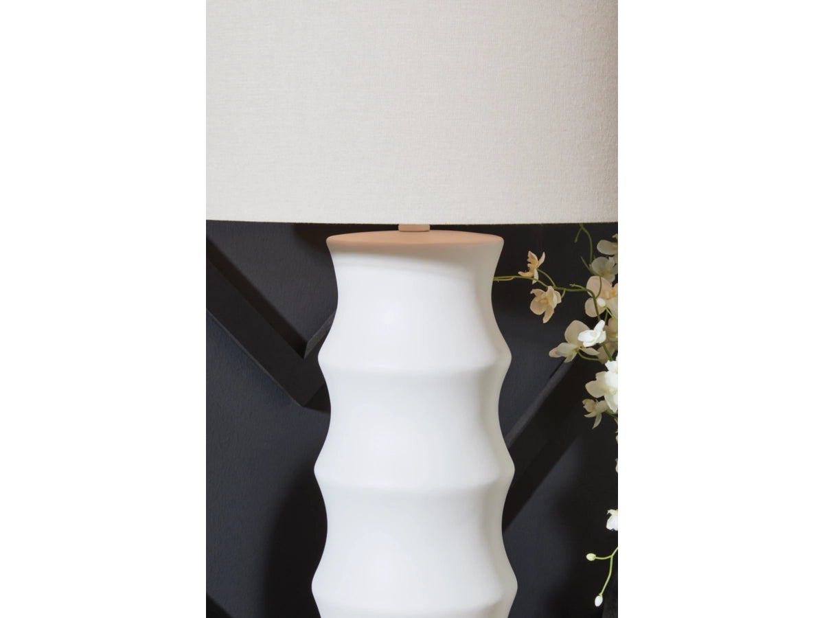 905038270:Veraleigh Lamp, 