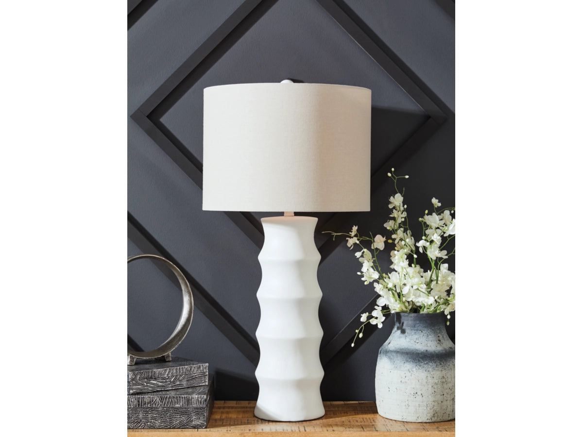905038270:Veraleigh Lamp, Styled