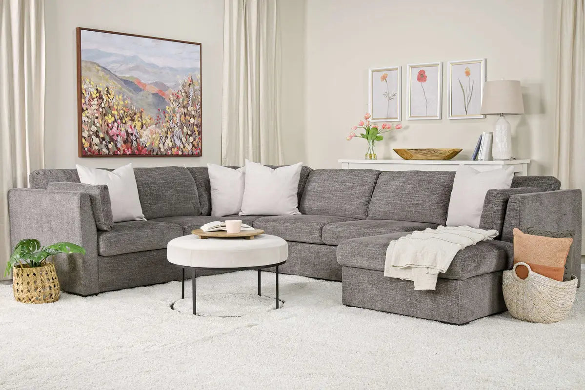 VIVIAN018:Vivian Full Pullout Tux Chaise, Styled