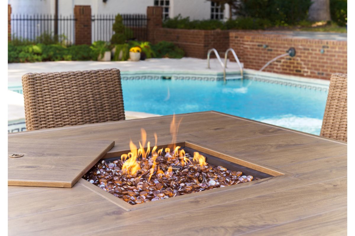 WALTONB00:Walton Bridge Patio Table & 4 , 