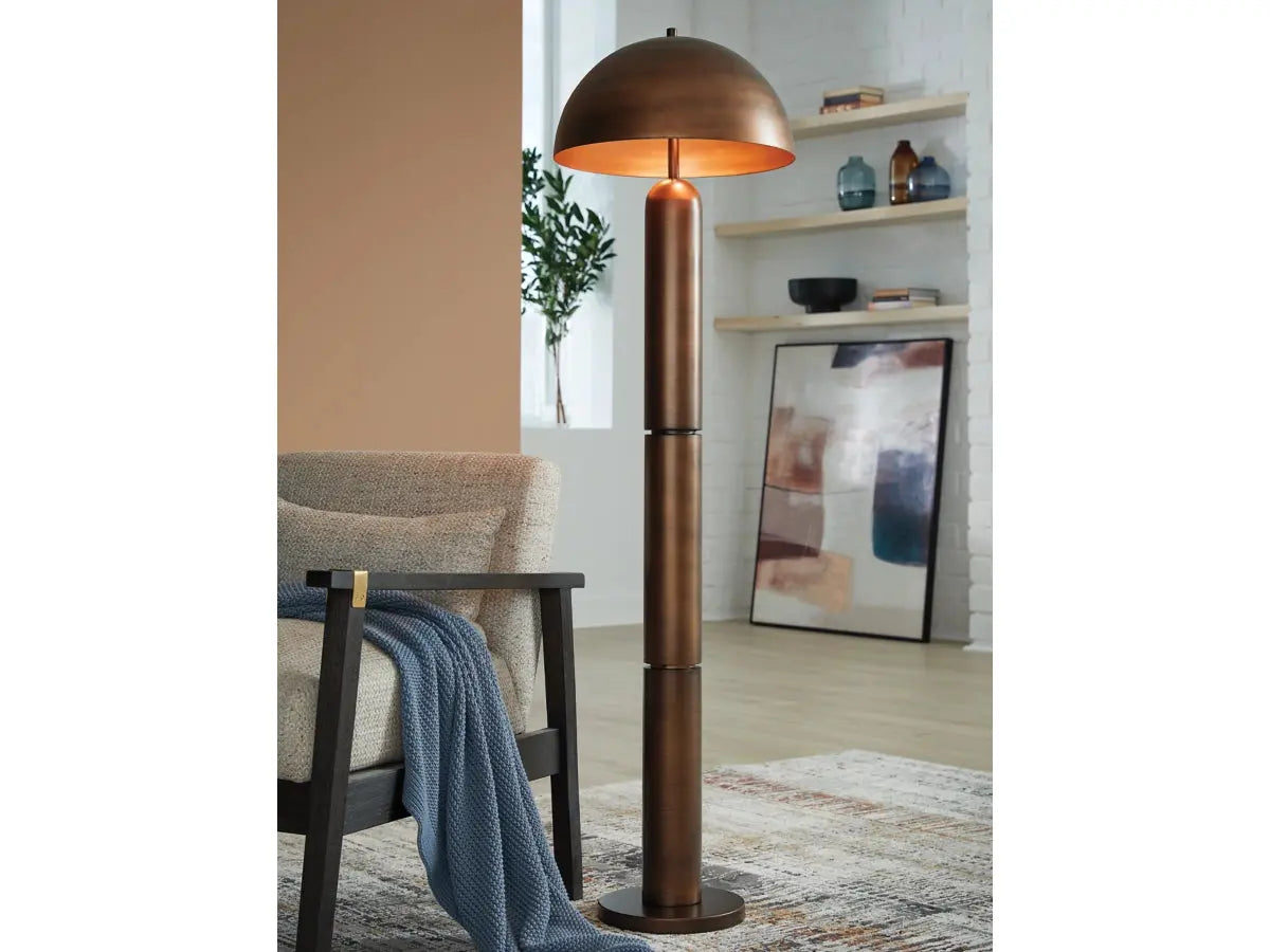 949573832:Wendfield Lamp, Front