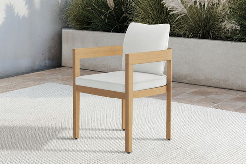 WESLEY000:Wesley Outdoor Dining Table & , Styled