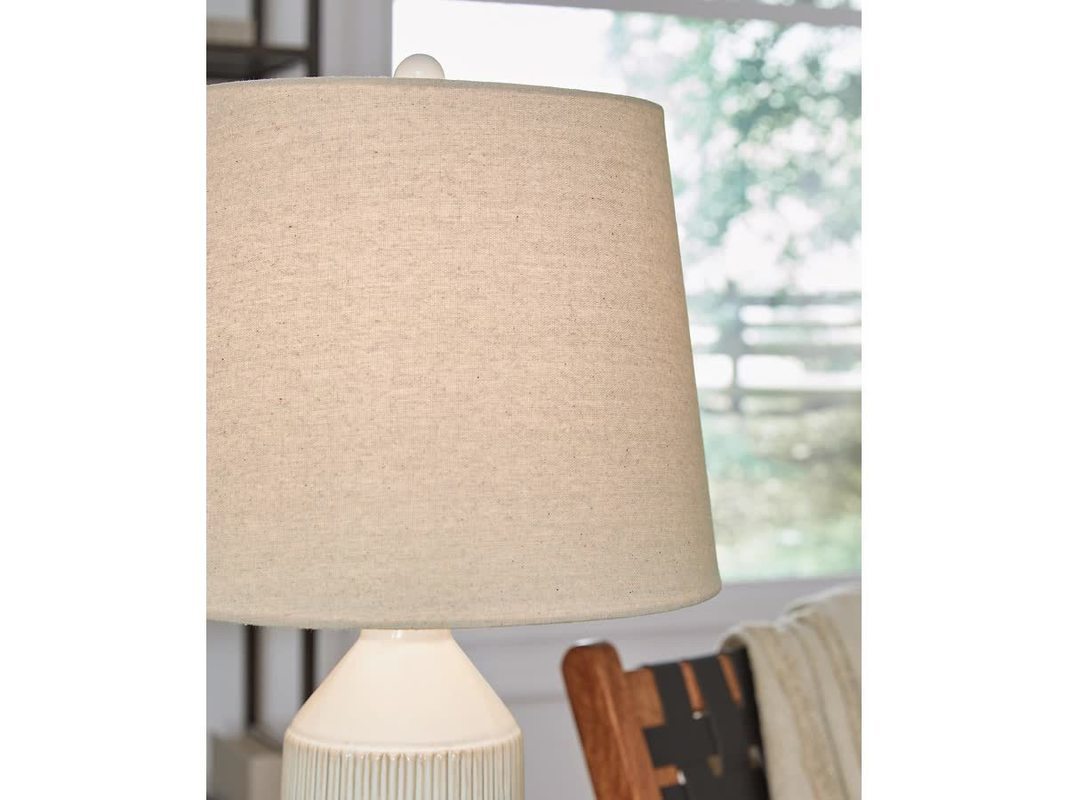 556745258:Willport Lamp, Styled