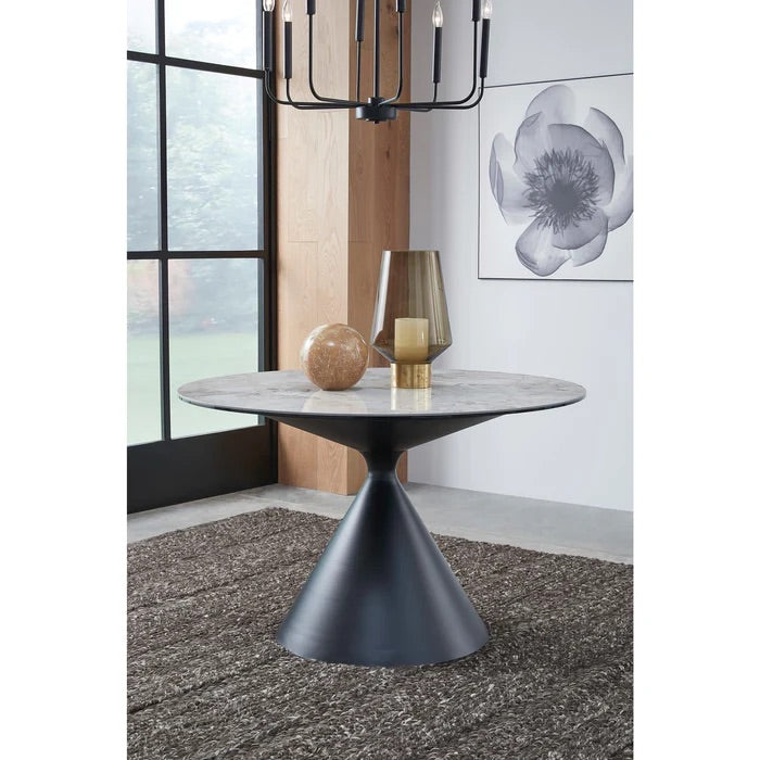 WINSTON01:Winston Round Dining Table, Styled