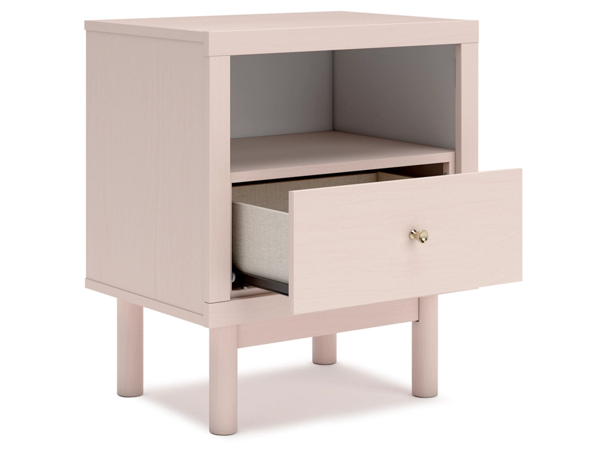 997994682:Wistenpine Nightstand, Open