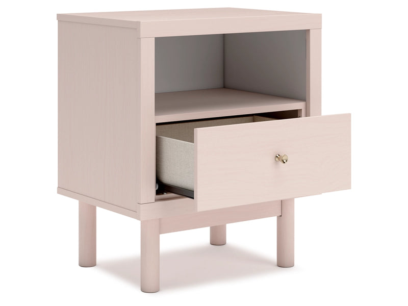 997994682:Wistenpine Nightstand, Open