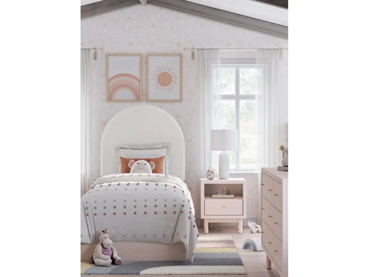 WISTENP29:Wistenpine Panel Bed, Styled