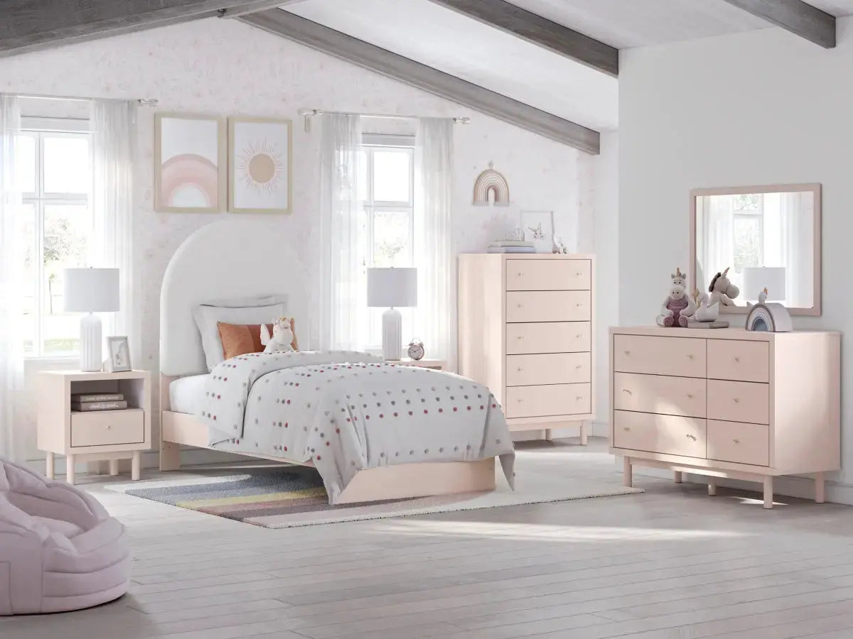 WISTENP29:Wistenpine Panel Bed, Styled
