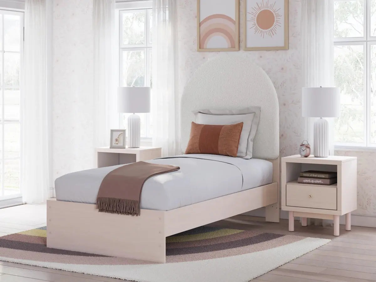 WISTENP29:Wistenpine Panel Bed, Styled