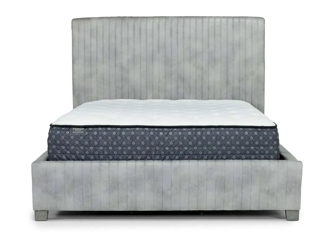 611881134:Yellowstone Panel Bed, Front
