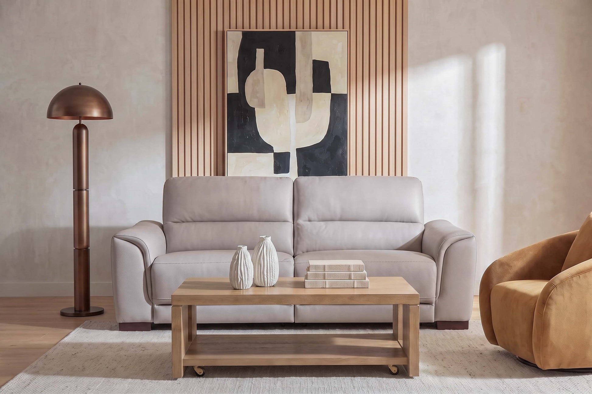 627671245:Yorkville 3 Power Sofa, Front