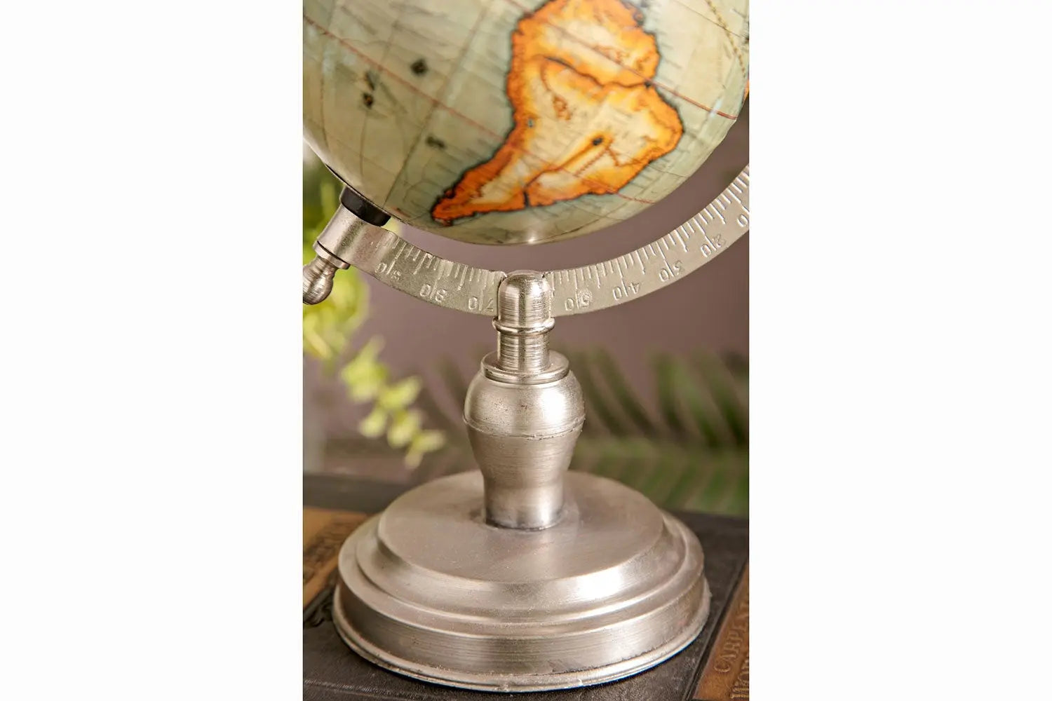 235464047:Colombo Small Globe, Image 3