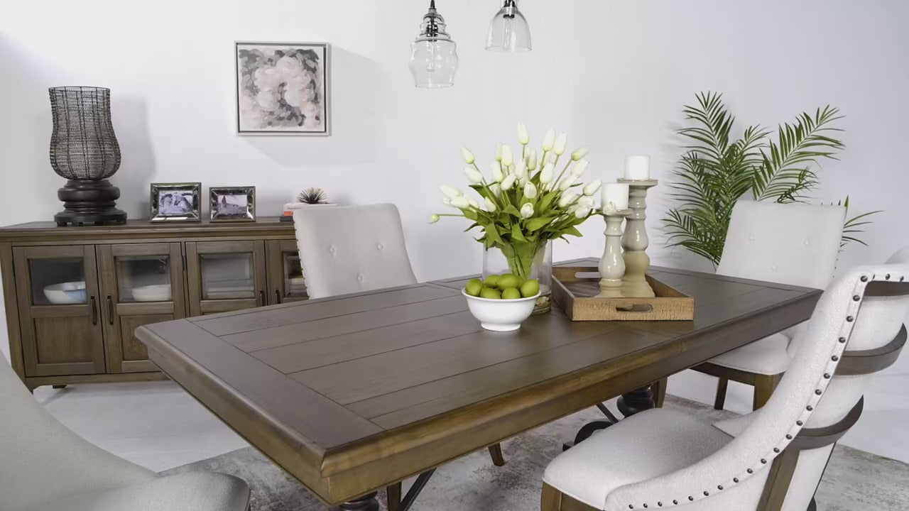 866682917:Roxy Arm Chair, Video