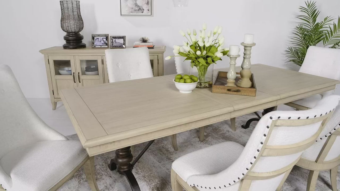 685673859:Roxy Buffet, Video