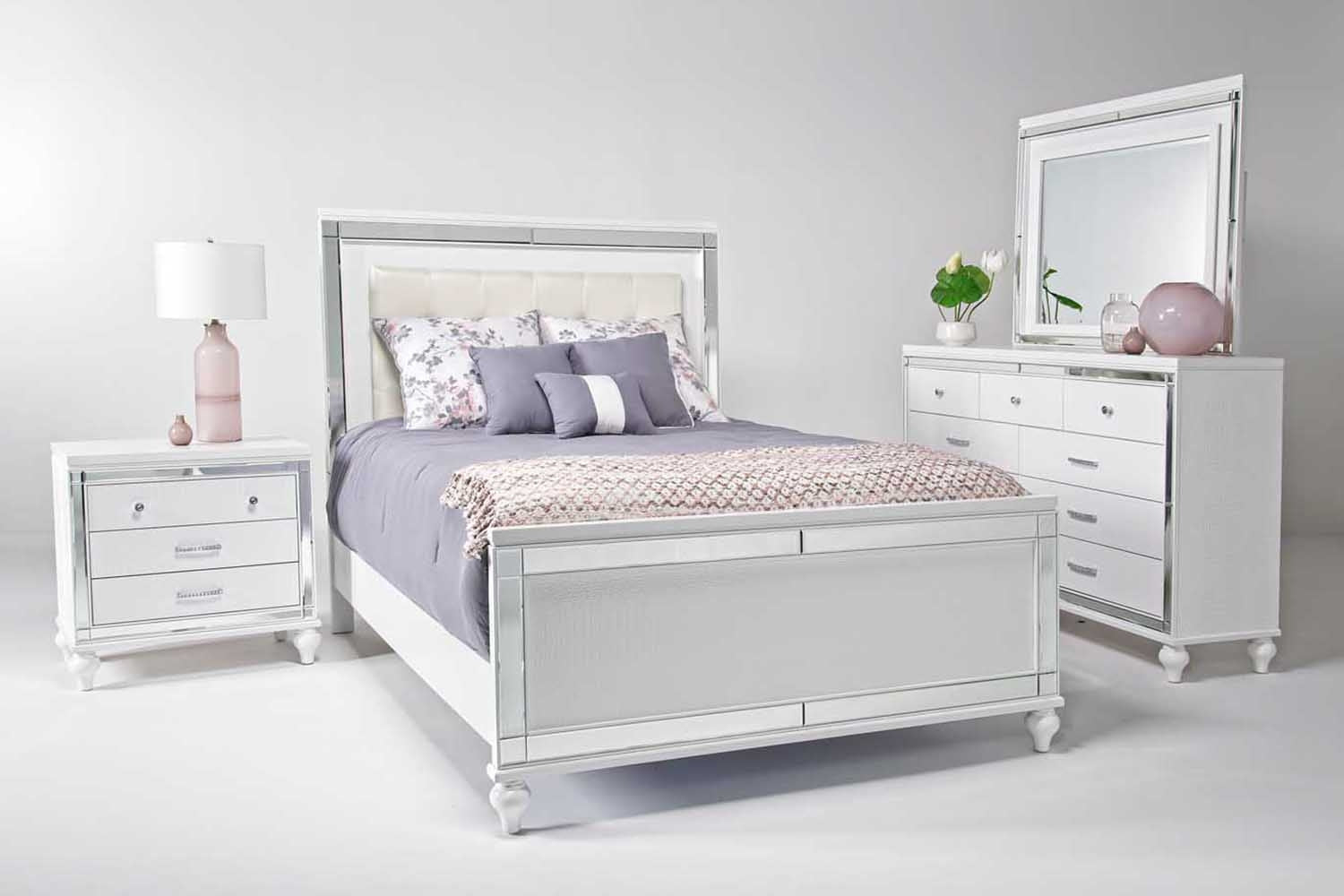 929558437:Valentino Panel Bed, Dresser, Mirror & Nightstand in White, Queen, Image 1