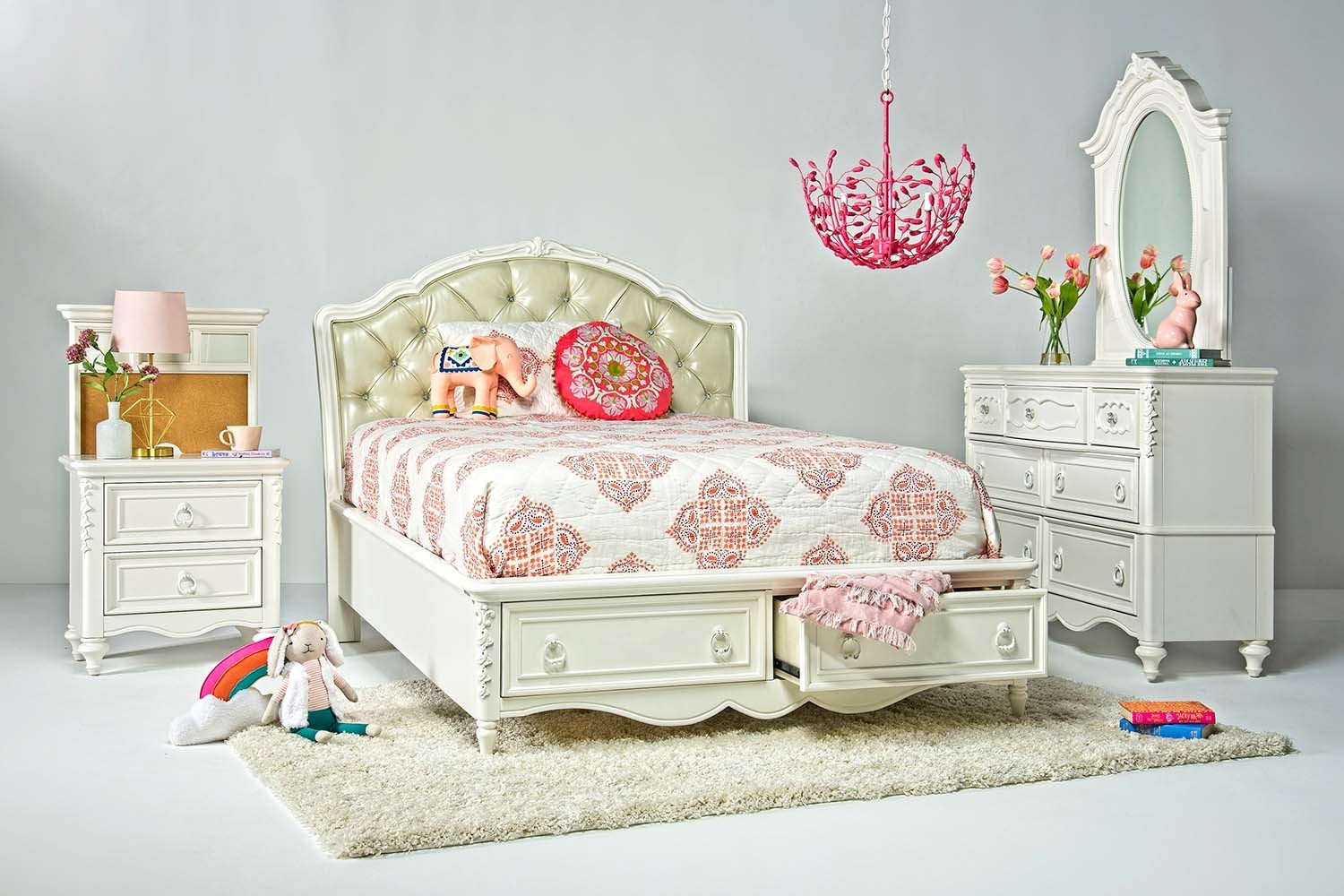 Sweetheart Upholstered Panel Bed, Dresser & Mirror in White, Full Mor