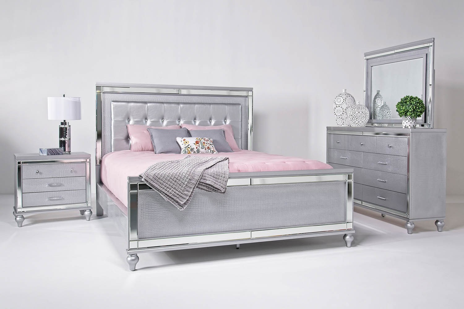 Valentino Panel Bed, Dresser, Mirror & Nightstand in ...